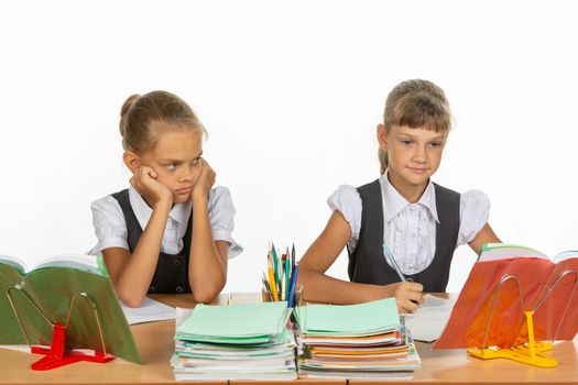 Girl hates looking at a classmate