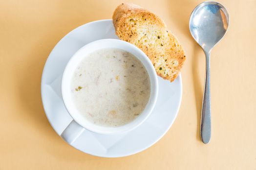 Corn Soup with garlic bread