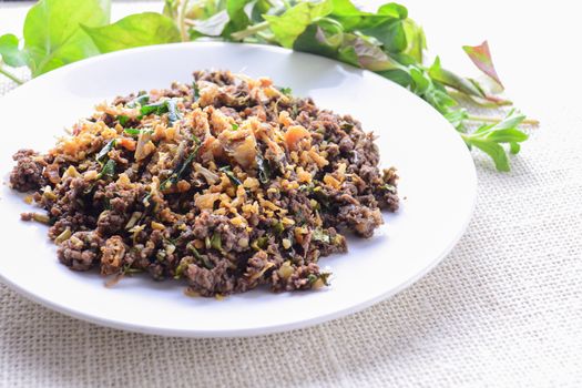 Minced fish Spicy Salad with Herbs, It is also eaten in the North and Northeast regions, an area of Thailand where the majority of the population is of the Lao ethnicity.
