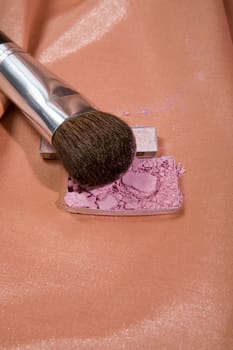 Cosmetic brushes