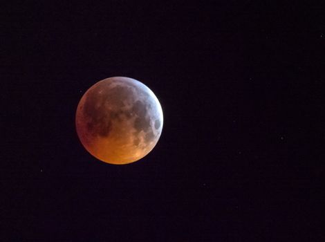 Total lunar eclipse of Super Blood Wolf Full Moon on 21 January 2019, shot in Sussex, England in the Northern Hemisphere.