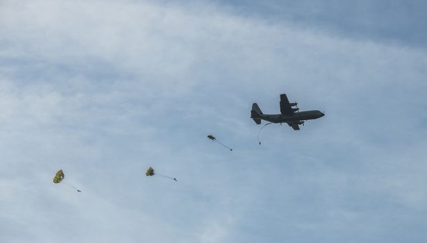 Ede,Holland,20-sept-2019:The airborne commemorations on Ginkel Heath with para drops with hundreds of parachutists dropped from hercules and dakota remebring the 75 year of operation market garden