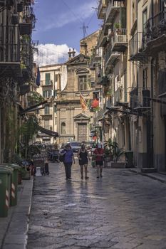 Corso Vittorio Emanuele in Palermo with walking people an life of city