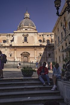 Piazza Pretoria, also called Piazza della Vergogna, is located on the edge of the Kalsa district, near the corner of the Cassaro with Via Maqueda