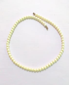 white pearl necklace