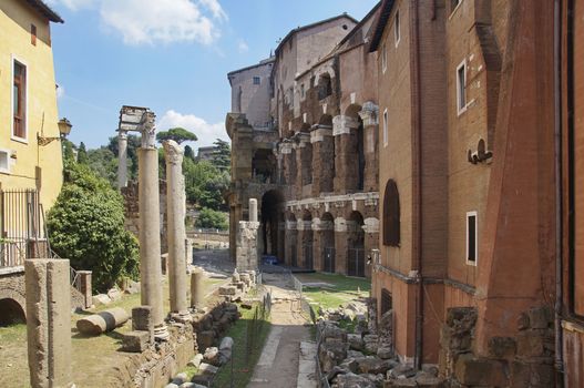 Photo of Marcello Theater and Temple of Apollo Medicus Sosianus, view from Via del Teatro di Marcello, Rome, Italy