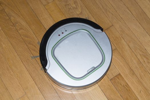 Control of the intelligent robot vacuum cleaner with mobile phone via app