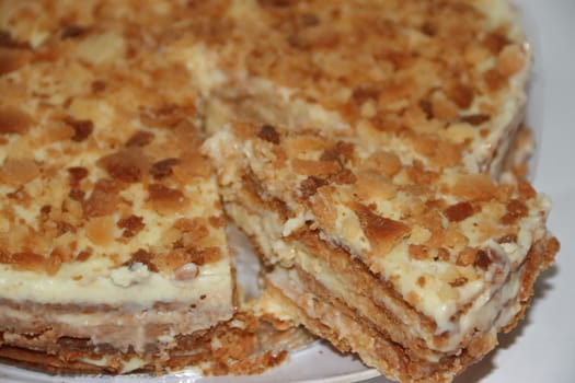 cake in layers of baked shortcrust pastry and typical custard from the Jewish kitchen