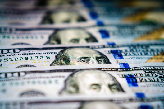 one hundred dollars banknote