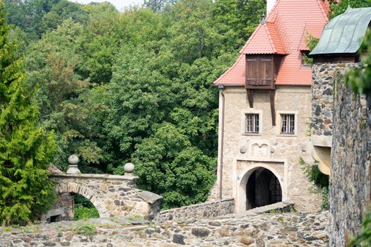 Czocha Castle - a defensive border castle located in the town of Sucha (Czocha), Leśna commune, at the Leśniański Lagoon in Kwisa in the Polish part of Upper Lusatia. The original name was probably Czajków (1329: castrum Caychow), before 1945 Tzschoch.