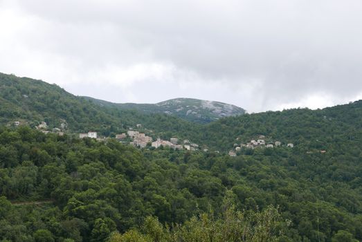 Holidays in southern Corsica.
Discover the mountain landscapes of this beautiful region of France