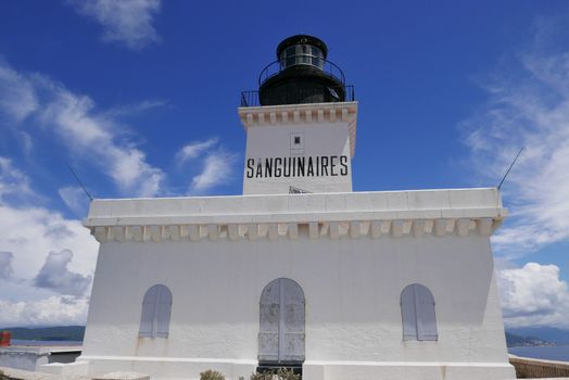 Holidays in southern Corsica.
Discovery of the Sanguinaires Islands, next to the city of Ajaccio