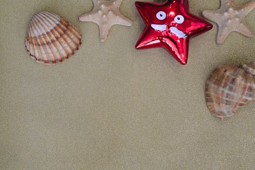 Christmas decorations and Christmas toys combined with sea stars and shells