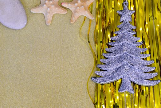 Christmas decorations and Christmas toys combined with sea stars and shells