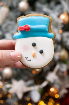 Snowman gingerbread cookie at Christmas time