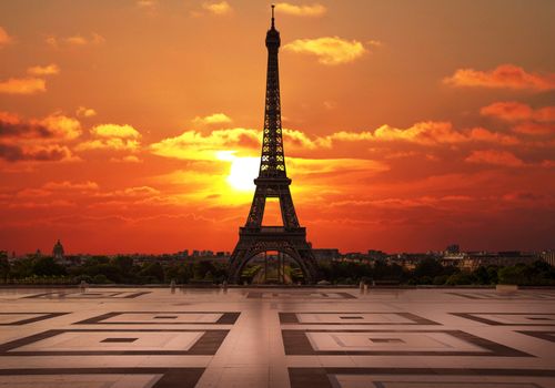 fantastic sunset at trocadero with Eiffel Tower