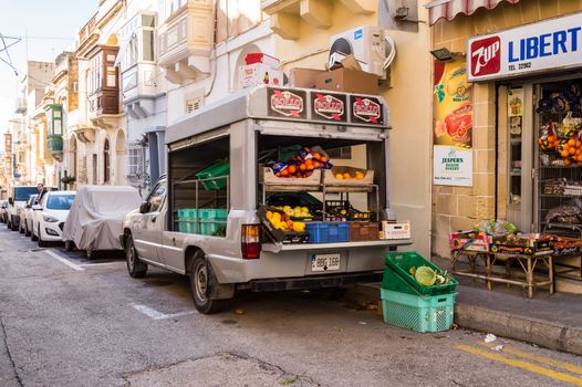 La Vallette,Malte,Europe-30/11/2019.Small truck filled with vegetables and fresh fruits for sale in the streets of Cefalu in Sicily