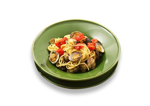 original italian spaghetti with clams