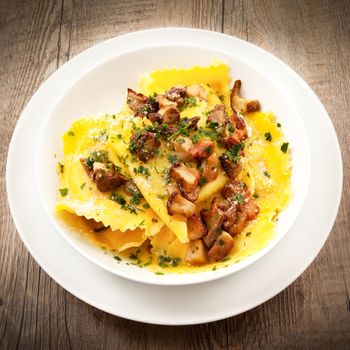 original italian tortelloni with mushroom