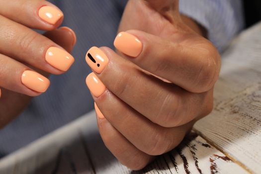 Fashionable design of manicure