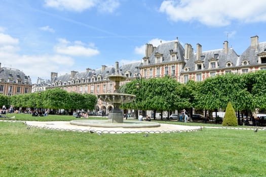 visit of Paris, Seine quay and Eiffel tower, walk in the parks of the capital of France in summer