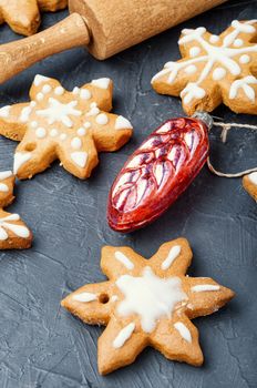 Christmas gingerbread cookies with festive decoration.Christmas and New Year concept