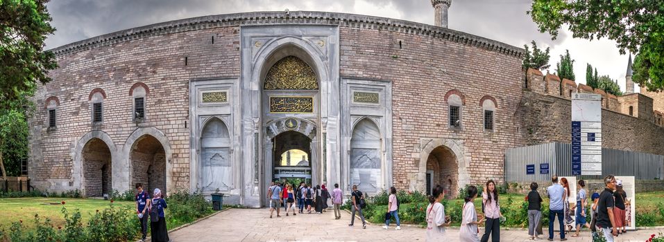 Istambul, Turkey – 07.12.2019. Entrance gate to the Topkapi Palace in Istanbul, Turkey, on a cloudy summer day.