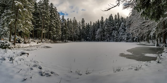 Wonderful winter hike from Restaurant Eggli over the Forstseeli and Diepoldsauer sponge to the Fähnerenspitz in the Appenzeller Land in Switzerland