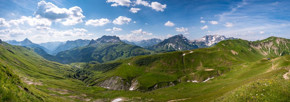 Beautiful mountain hike on the Great Widderstein in the Allgäu Alps in the Kleinwalsertal