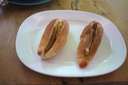A world renowned delicacy from Sakon Nakhon , Thailand , Indochina pan-fried egg French bread