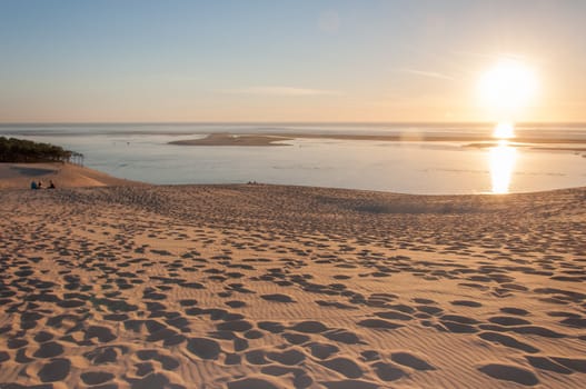 holidays around the Arcachon bay and the pilat dune, France.
summer evening on the beach
