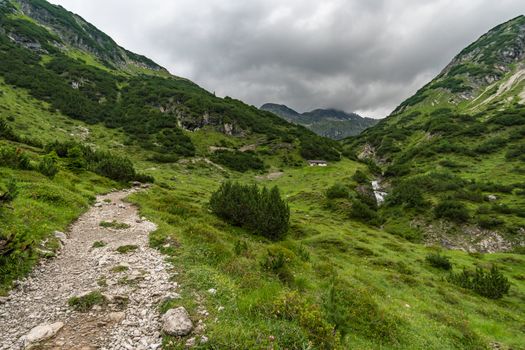 Fantastic mountain hike to the summit of Großer Krottenkopf in the Allgäu Alps