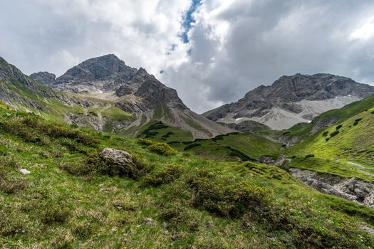 Fantastic mountain hike to the summit of Großer Krottenkopf in the Allgäu Alps