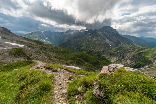 Fantastic mountain hike to the summit of Großer Krottenkopf in the Allgäu Alps