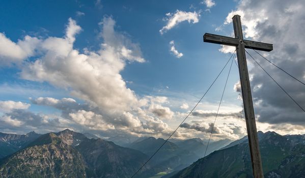 Fantastic mountain hike to the summit of Großer Krottenkopf in the Allgäu Alps