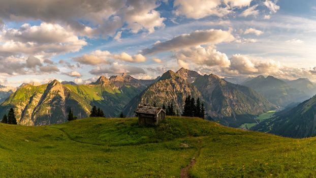 Fantastic mountain hike to the summit of Großer Krottenkopf in the Allgäu Alps