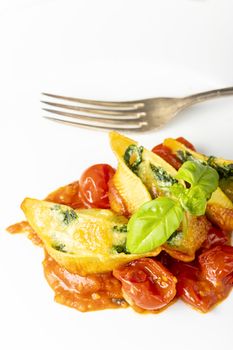 italian conchiglino pasta filled with spinach