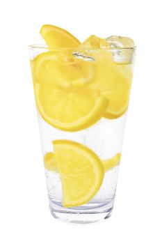 sparkling mineral water with ice and lemon 