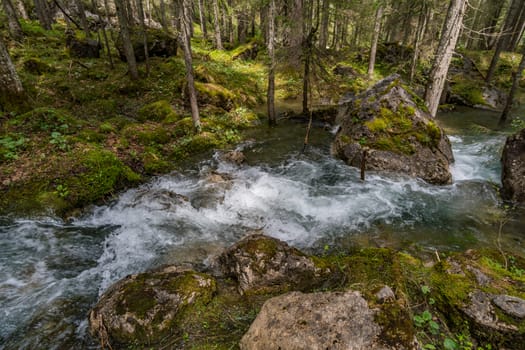 Adventurous hike around Vilsalpsee to the great Bergaicht waterfall in the Tannheimer Tal