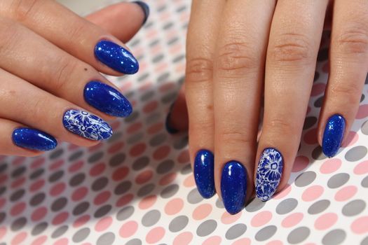 Blue stained glass window, manicure design blue sky