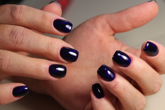 Steep and very stylish design of manicure