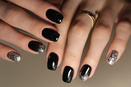 fashion black and gold color manicure design 2017