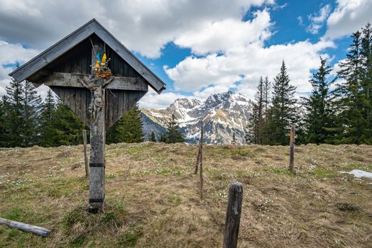 Fantastic crossing of Sonnenkopf, Heidelbeerkopf and Schnippenkopf in the Allgau Alps near Hinang, Sonfhofen