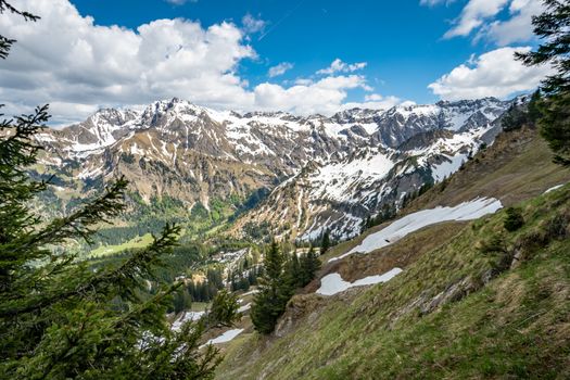 Fantastic crossing of Sonnenkopf, Heidelbeerkopf and Schnippenkopf in the Allgau Alps near Hinang, Sonfhofen