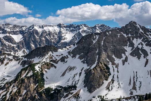 Fantastic crossing of Sonnenkopf, Heidelbeerkopf and Schnippenkopf in the Allgau Alps near Hinang, Sonfhofen