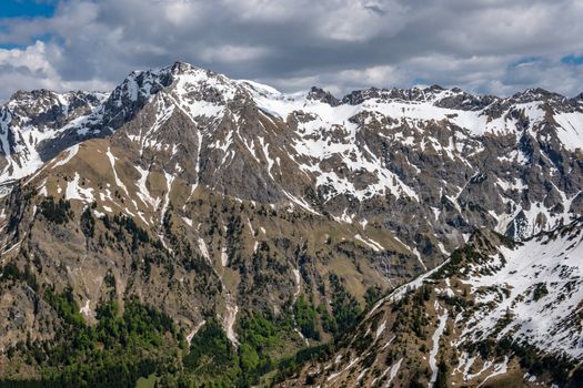 Fantastic crossing of Sonnenkopf, Heidelbeerkopf and Schnippenkopf in the Allgau Alps near Hinang, Sonfhofen