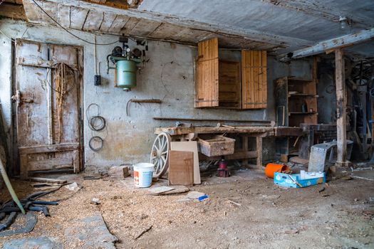 Abandoned places such as factories, farmhouses, shops, houses, facilities and clinics in Germany