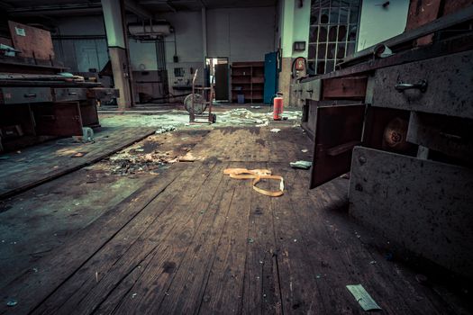 Abandoned places such as factories, farmhouses, shops, houses, facilities and clinics in Germany