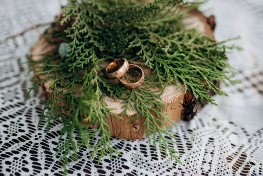 wedding rings with a wedding decor