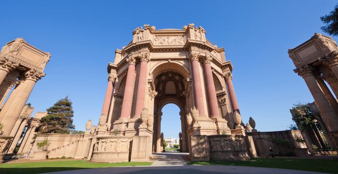 SAN FRANCISCO CA USA - Oct 19, 2011 : The Palace Of Fine Arts - Ancient building of San Francisco, California, United states , USA - Travel and tourist sightseeing concept